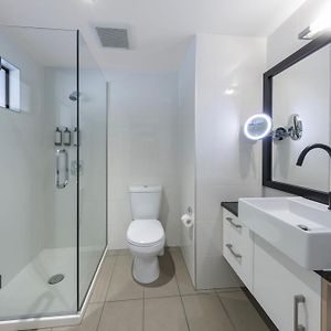1 King Bed Studio Non-Smoking Room